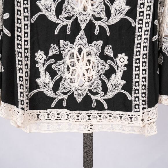 Molly Bracken Womens SZ MEDIUM Boho Blouse Lace Crochet Festival Feminine Floral - Picture 5 of 7